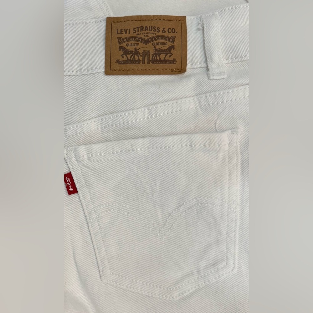 Levi’s White Denim Overall Shorts Kids Size 12 Adjustable Straps - Picture 4 of 6